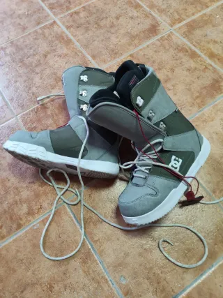 Botas Snowboard DC Shoes Grises y Verdes