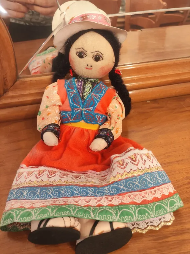 Muñeca Andina Artesanal Traje Tradicional