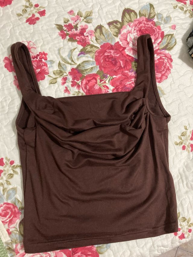 Top donna marrone drappeggiato