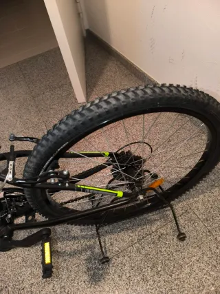 Bicicleta de Montaña Rockrider+regalo triciclo