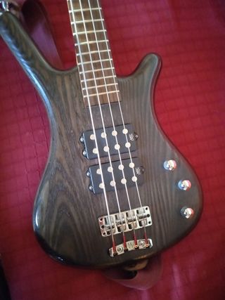 Bajo Warwick Rockbass Corvette SS