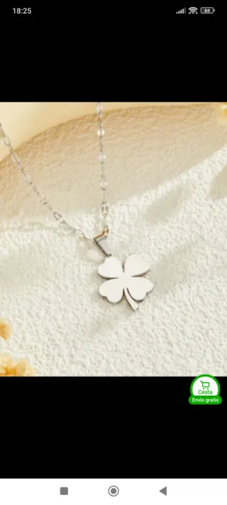Colgante trébol plateado