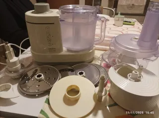 Robot da cucina Krups con accessori