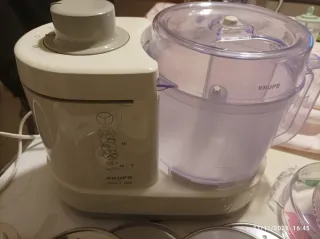 Robot da cucina Krups con accessori