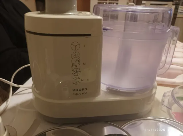 Robot da cucina Krups con accessori