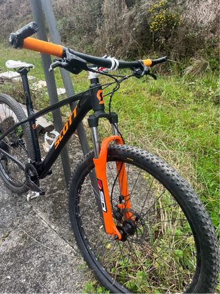 Bicicleta Scott Montaña Negra/Naranja