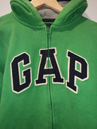 Sudadera GAP verde con cremallera