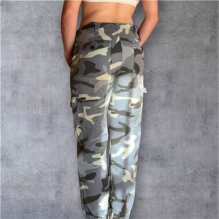 Pantalones azul camuflaje Bershka