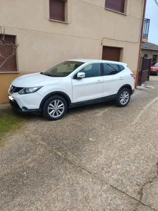 Nissan Qashqai 2015