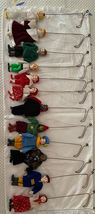 11 marionetas antiguas hechas a mano