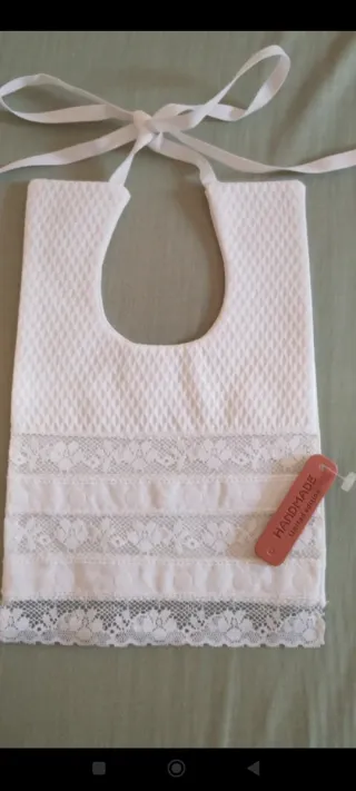 Baberos artesanales para bebé