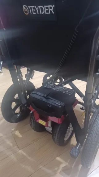 Silla Ruedas Plegable. Silla nueva. Teyder