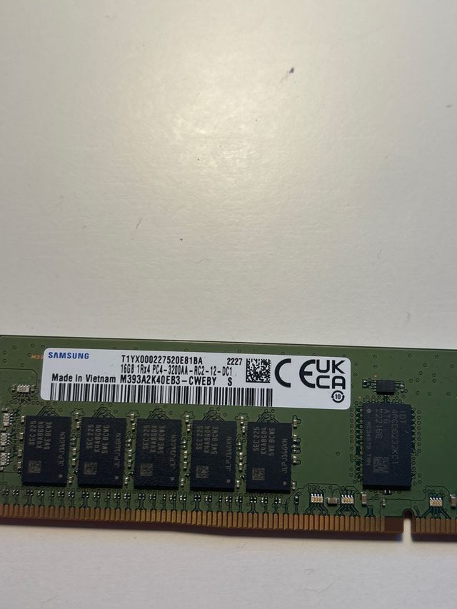 2x Módulos HPE 16GB RAM PC4-2933Y-R