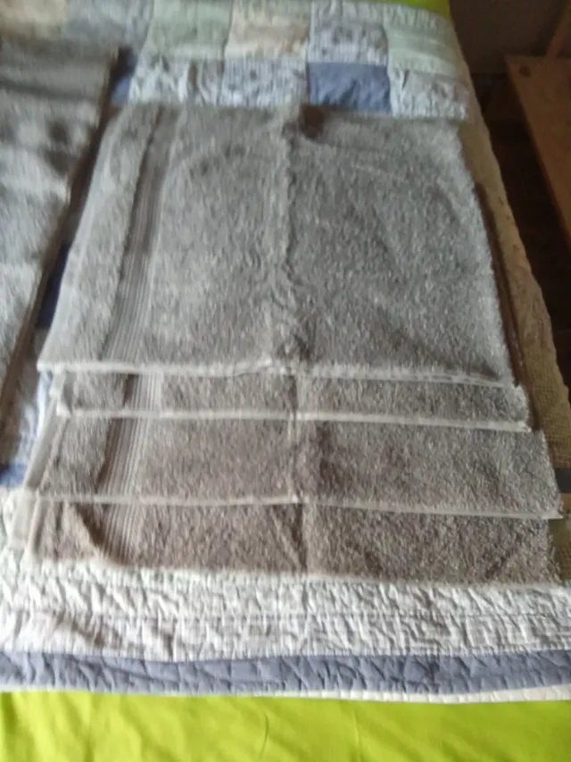 Toallas de algodón grises