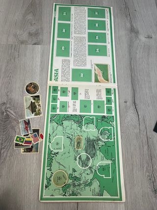 Álbum La Vuelta al Mundo con Phoskitos Vacío