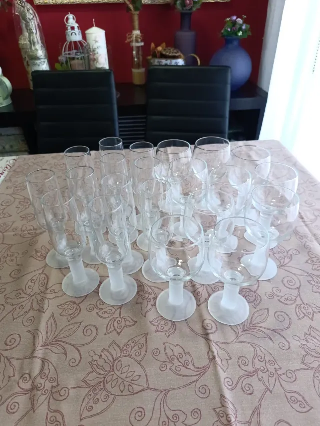 Juego 10 copas vino y 11 copas cava cristal