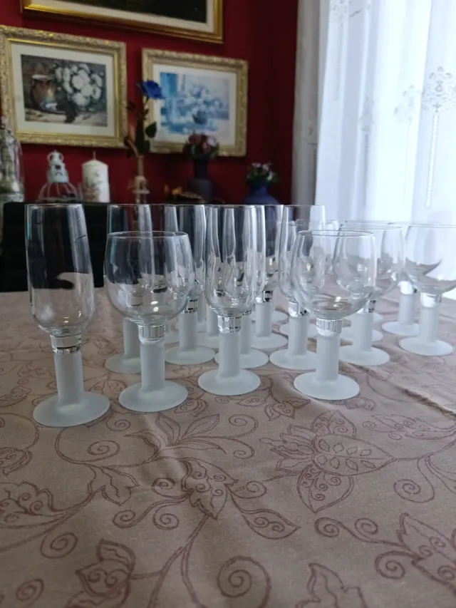 Juego 10 copas vino y 11 copas cava cristal