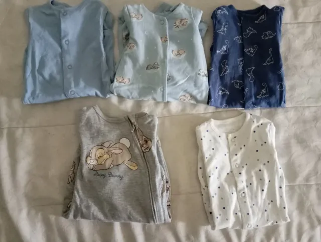 Conjunto 5 pijamas 0/3 meses