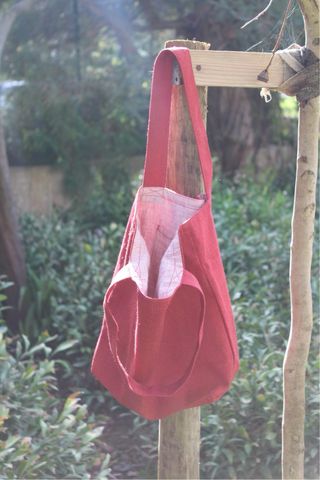 Bolsa de tecido às riscas