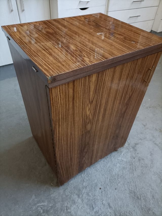 Máquina de coser Alfa