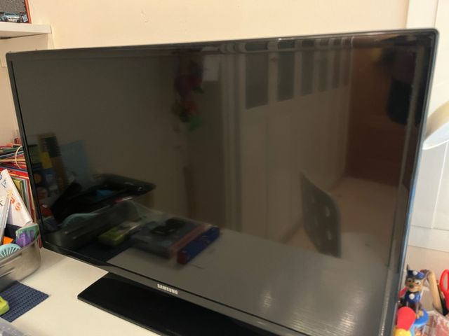 Televisor Samsung Negro