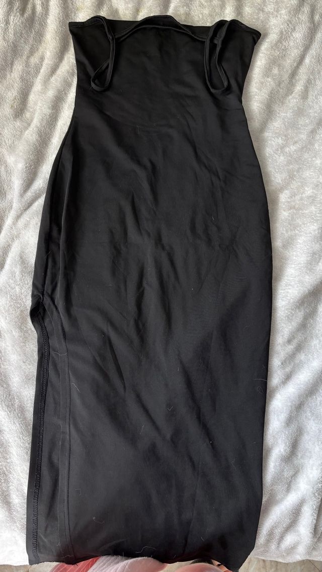 Vestido negro de tirantes