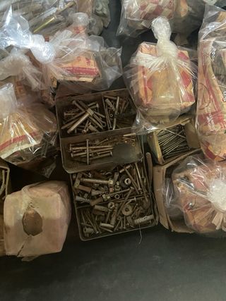 Puntas y tornillería variada