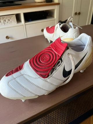 Botas de fútbol Nike Total 90