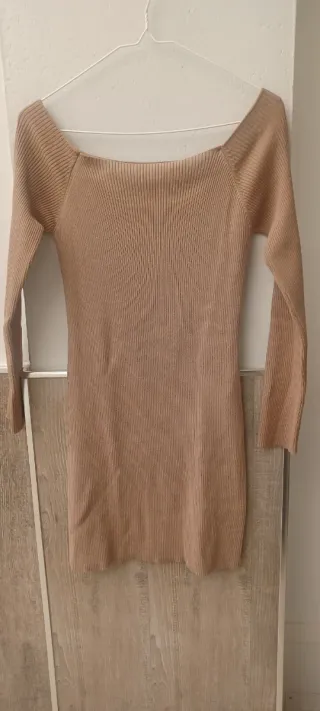 Vestido de punto canalé beige