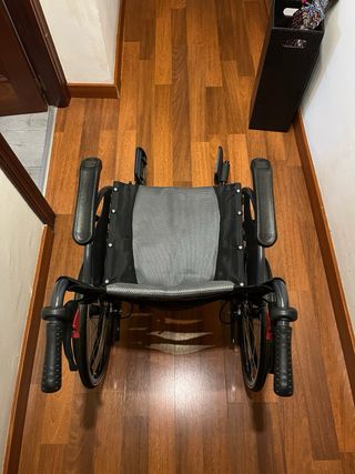 Silla de ruedas plegable