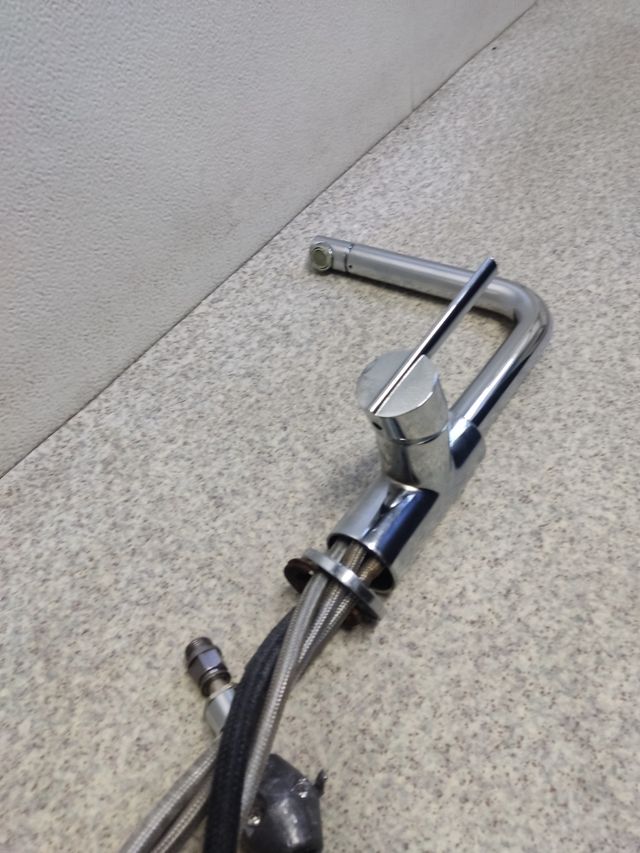 Grifo Cocina Extensible Negro y Plata