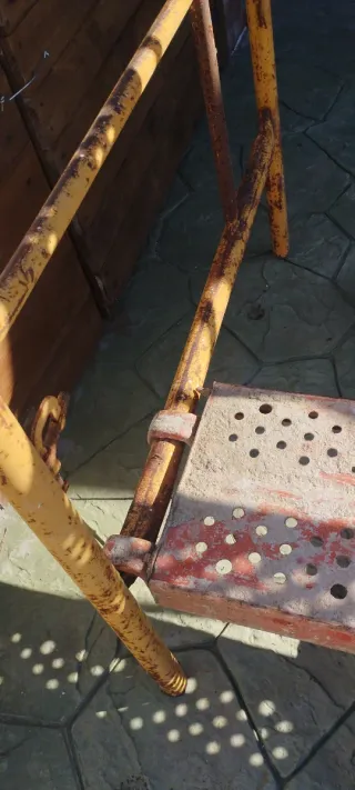 Andamio de hierro completó