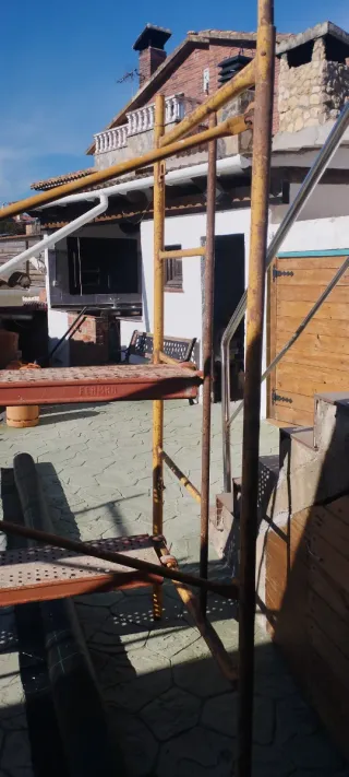 Andamio de hierro completó