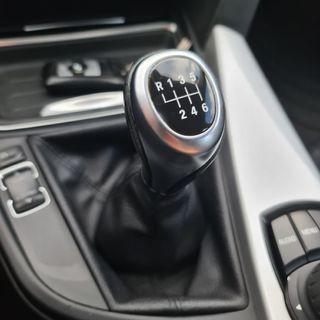 BMW Serie 3 Berlina 318d MANUAL