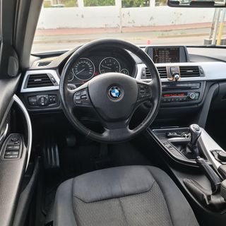 BMW Serie 3 Berlina 318d MANUAL