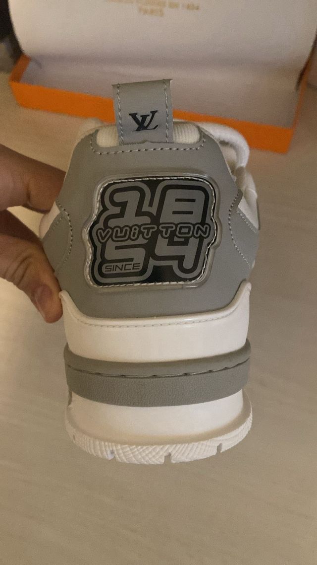 Louis Vuitton LV Skate Taglia 45