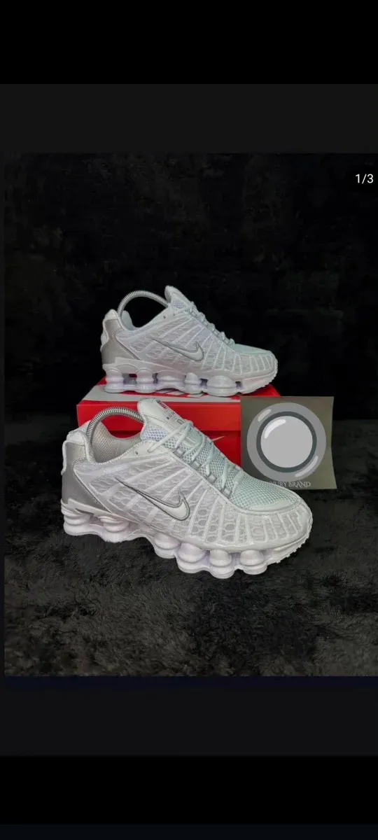 Nike Shox Plata y Blanco