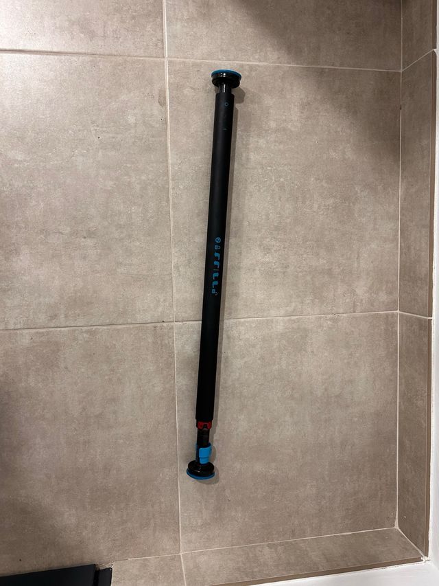 Barra Dominadas Ajustable Negra