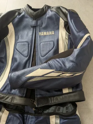 Mono Dainese Yamaha Azul
