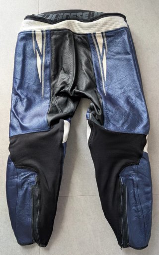 Pantalón moto cuero Dainese