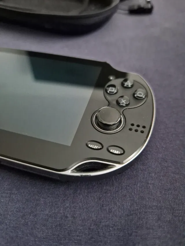 PS Vita OLED 3G WIFI Negra