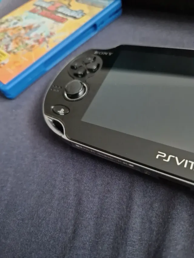 PS Vita OLED 3G WIFI Negra