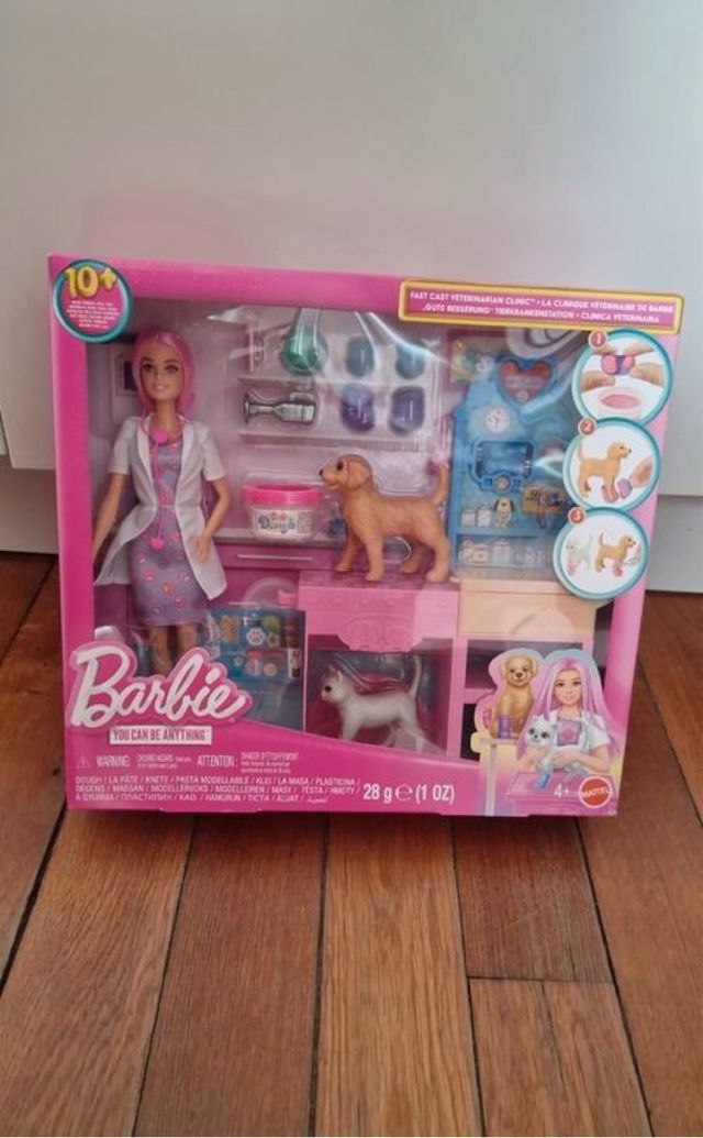 Barbie Veterinaria + Clínica veterinaria + Animale