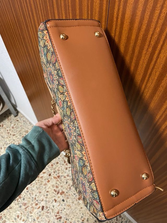 Bolso de mujer estampado cadena dorada NUEVO
