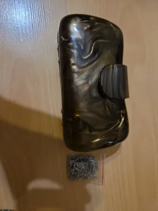 Bolso de fiesta negro y dorado