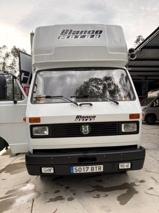 camión asistencia/vivienda