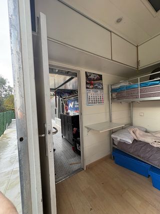 camión asistencia/vivienda