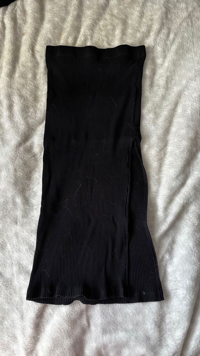 Falda tubo negra acanalada