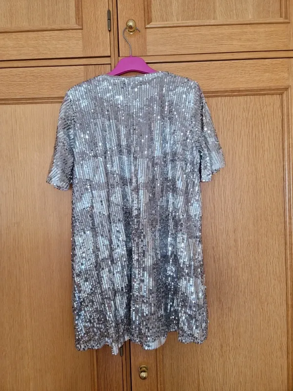 Vestido lentejuelas Zara