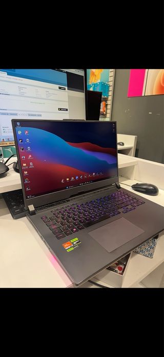 ASUS ROG G17 Ryzen 9 RTX 4070